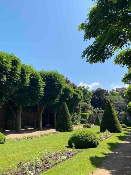 Apartment Investar 4 Superbe T2 Meuble, Gare 10mn A Pied Montlucon